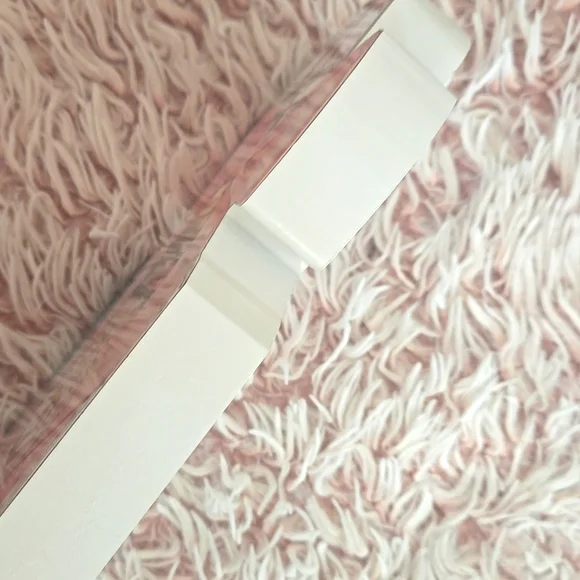 🎀NWT Chanel Art Decor - Picture 4 of 7